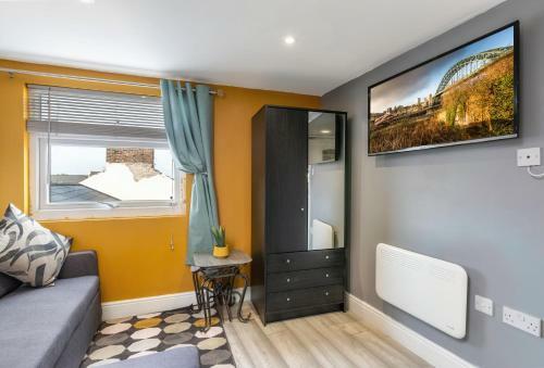 Westbourne Central Studio Apartments