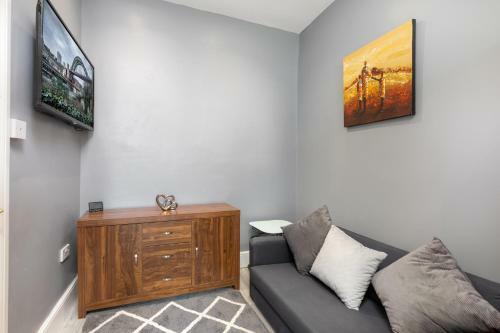Westbourne Central Studio Apartments