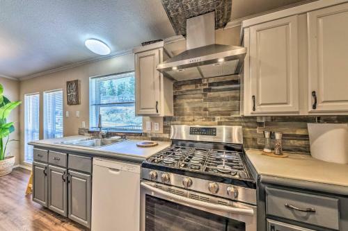 Cozy Cloudcroft Cabin With Deck And Gas Grill!