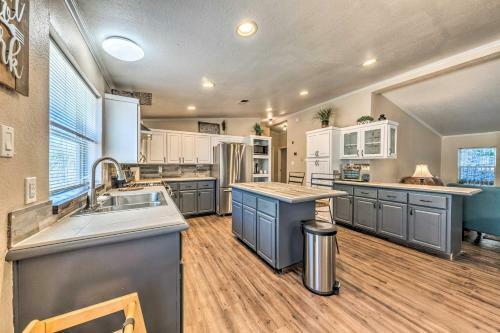 Cozy Cloudcroft Cabin With Deck And Gas Grill!