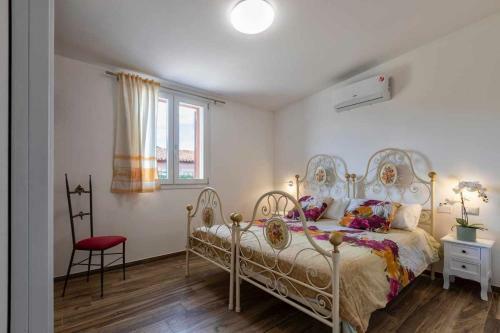 Villa Mugoni Per 5 Persone Con Patio E Piscina E Spa