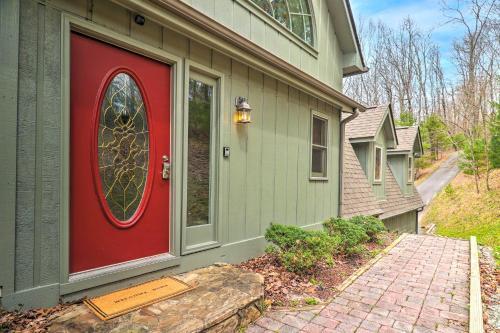 Amazing A-frame With Private Hiking And Amenities
