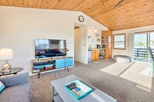 Coastal Haven Getaway About 1 Mi To Mill Beach!