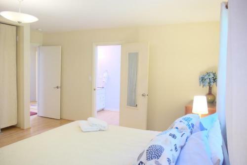 4 Bedrooms One Level House, Ev Outlet