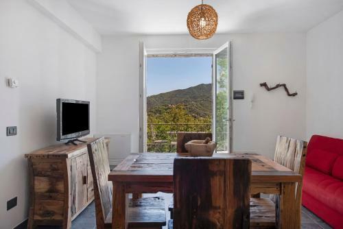 Apartamento Villa Lice - Sciacchetr�