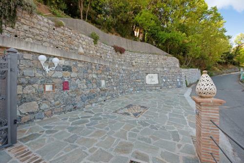 Apartamento Villa Lice - Sciacchetr�