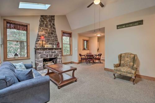 Lake Harmony Abode With Deck And Grill - Walk To Lake!