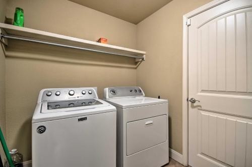 Amarillo Abode With Sunroom About 4 Mi To Downtown!