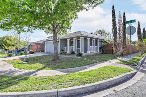 Bright And Sunny Austin Abode Less Than 6 Mi To Dtwn!