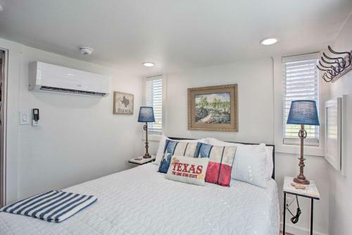 Cozy Mckinney Tiny Home With Porch And Fire Pit!