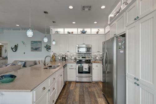Agarita Shores