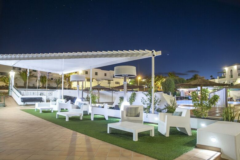 Aparthotel Club Del Carmen