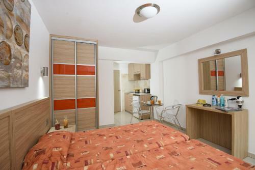 Paul Marie Hotel Apartments