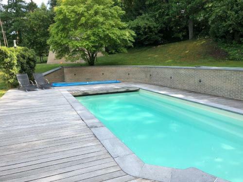 Picturesque Villa In Bierges With Swimming Pool And Barbeque