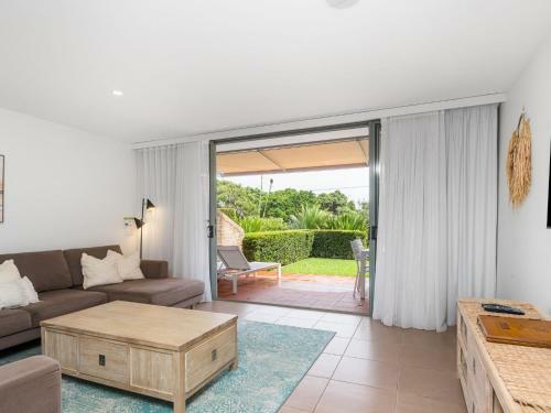5 James Cook Apartments