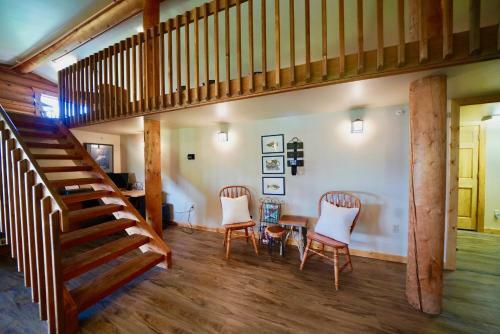 Flat Fish Lodge B&B And Event Center