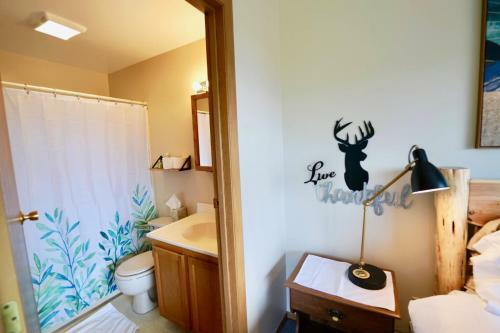 Flat Fish Lodge B&B And Event Center