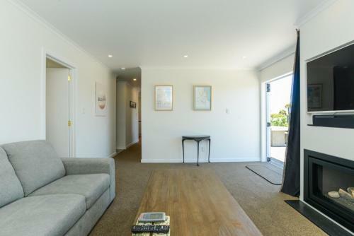 Tareha Tides - Westshore Holiday Home