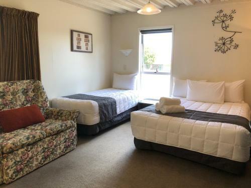 Saddle And Sulky Motor Lodge