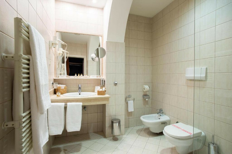 Diplomat Hotel & Spa