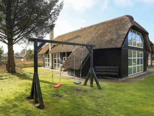 Five-bedroom Holiday Home In Bl�vand 24