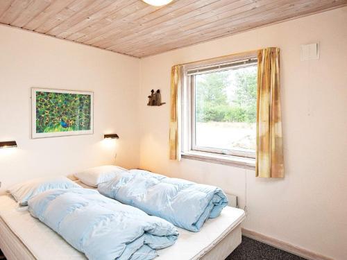 Three-bedroom Holiday Home In Bl�vand 4