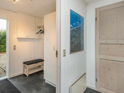 Three-bedroom Holiday Home In Bl�vand 43