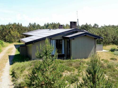 Three-bedroom Holiday Home In Bl�vand 14