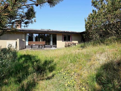 Three-bedroom Holiday Home In Bl�vand 14