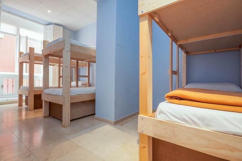 Feel Hostels City Center