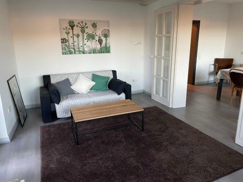 Apartamento Gartenapartment Mit Ausblick Stadtnah