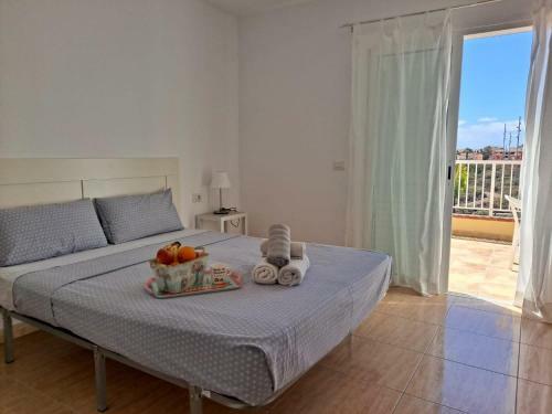 Laura Apartment In Arona & Pool