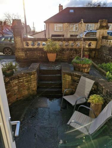 Captivating 1-bed Apartment In Bath With Parking
