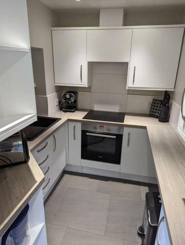 Captivating 1-bed Apartment In Bath With Parking