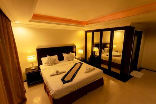 Ivory Palace Hotel