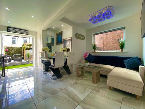 New?the Hottub House Blackpool Pleasure Beach