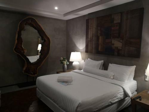 Luxury 5 Bedroom Private Pool Villa (riverfront)