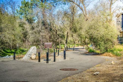 Apartamento Beautiful City Scape Suite Next To Nature Preserve