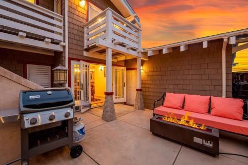 Holiday House