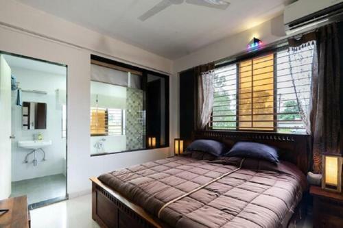 Cheerful 3 -bedroom Villa With Pool & Garden