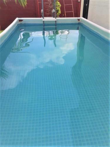 Cheerful 3 -bedroom Villa With Pool & Garden