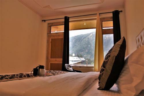 Hotel Nirvana Premium In