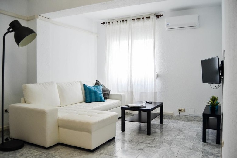 Enjoycity Malaga Apartments