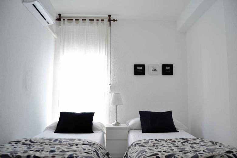 Enjoycity Malaga Apartments