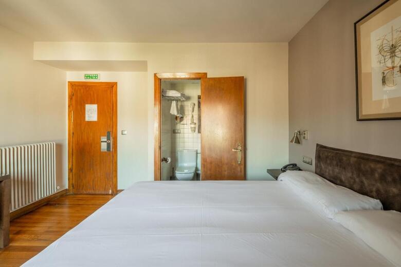 Hostal Izar-ondo