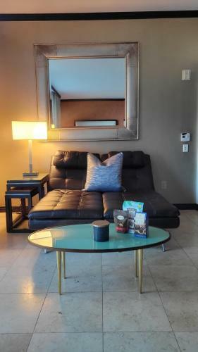 Hotel Luxurious Rooftop Terrace With Jacuzzi