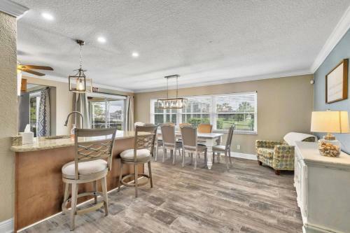 Fleming Ct Pool Home - Palm Coast