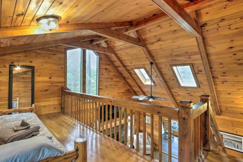 Chic Cherry Goose Lodge With Hot Tub And Deck!