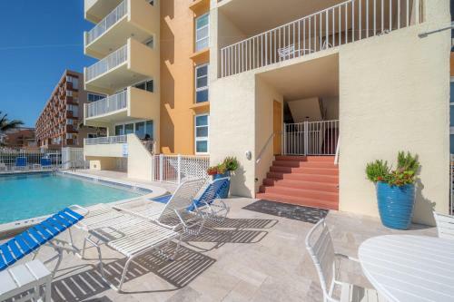 Sunshine Paradise At Redington Beach