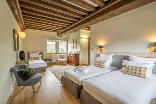 Hostal Maisons D'h�tes - Domaine Le Coq Enchant�